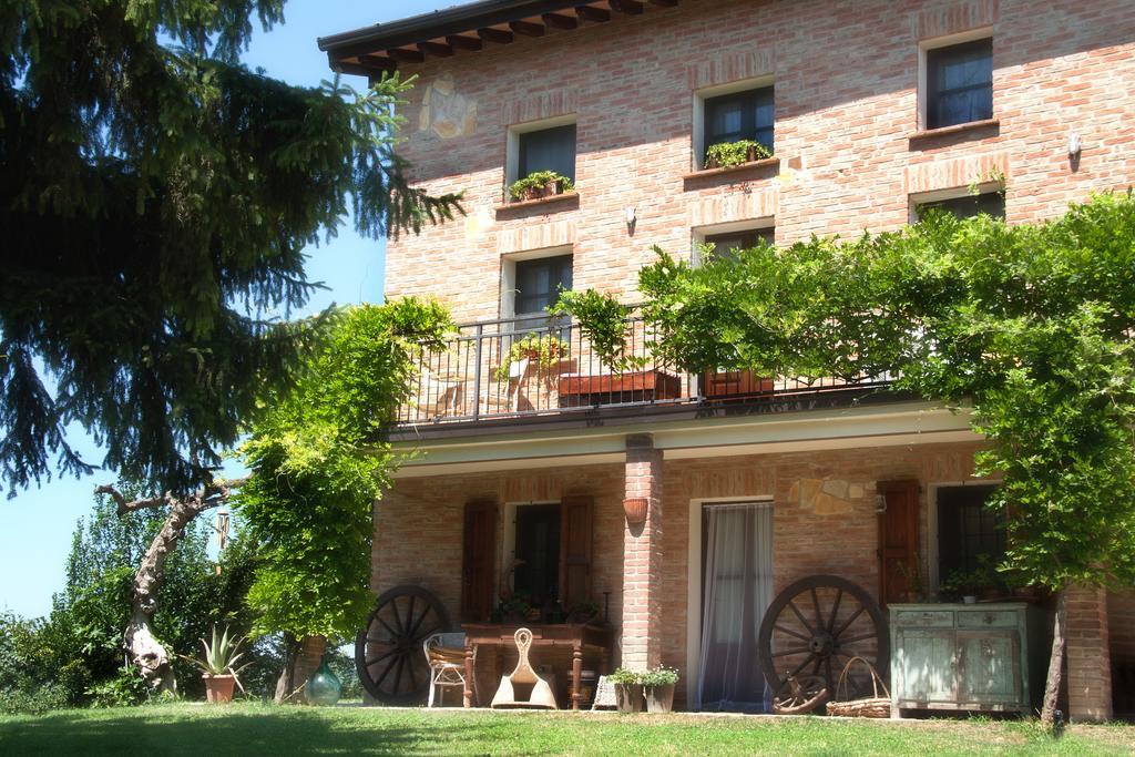 Il Poggio B&B San Damiano al Colle ภายนอก รูปภาพ